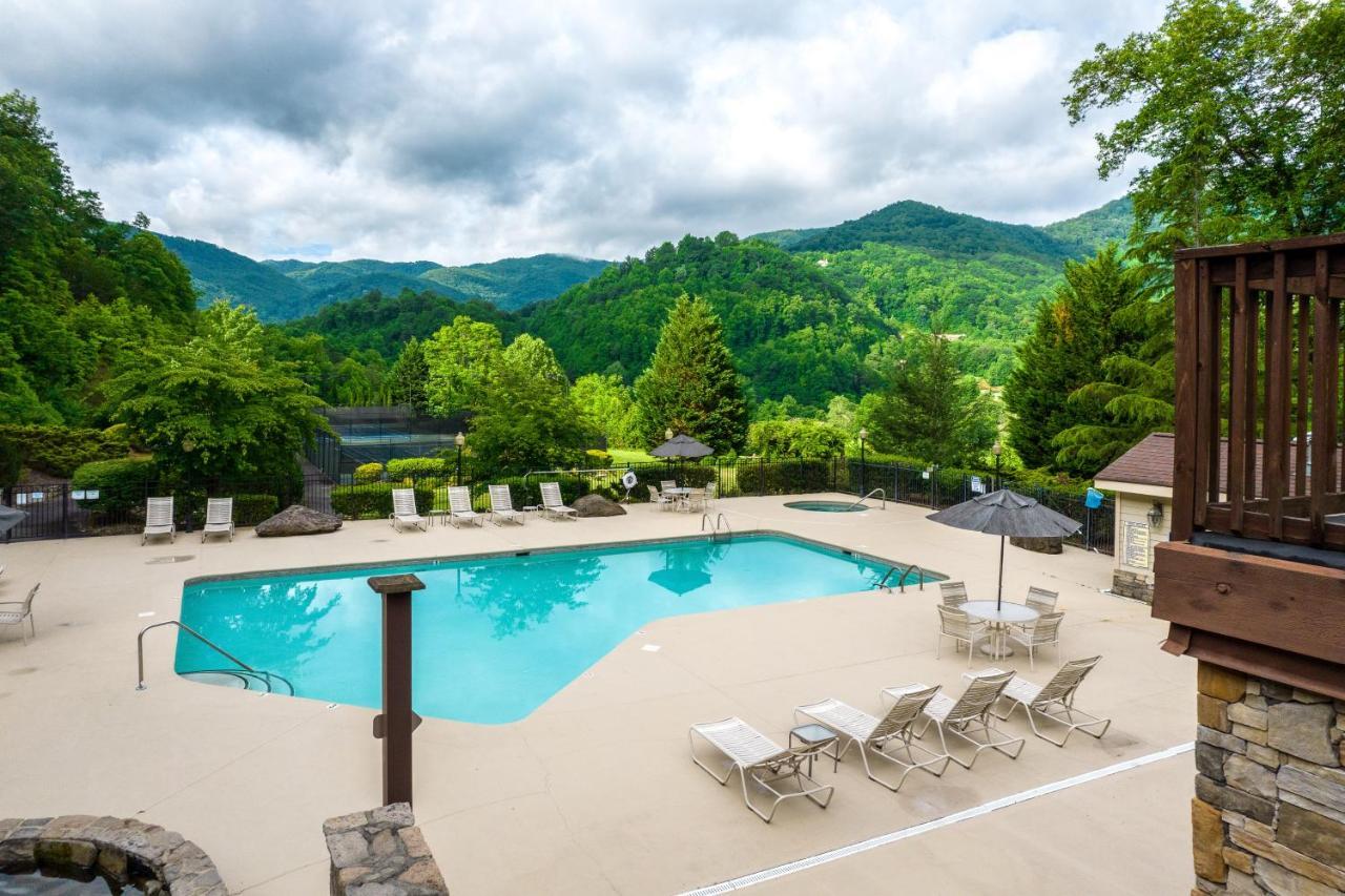 Апартаменты Smoky Mountain Escape Whittier Экстерьер фото