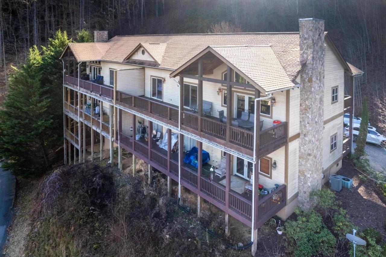 Апартаменты Smoky Mountain Escape Whittier Экстерьер фото