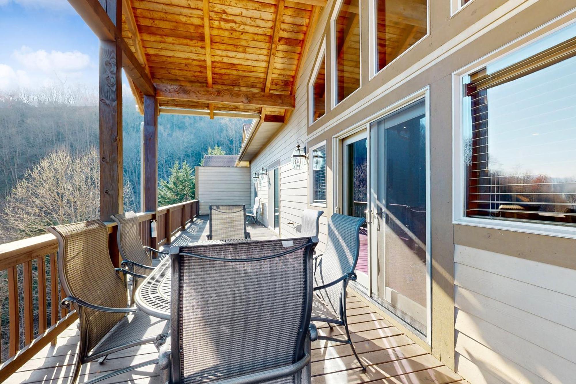 Апартаменты Smoky Mountain Escape Whittier Экстерьер фото
